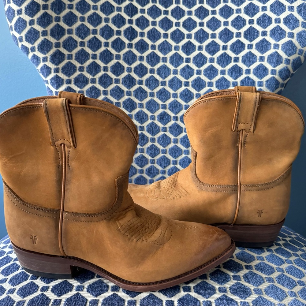 Frye leather boot